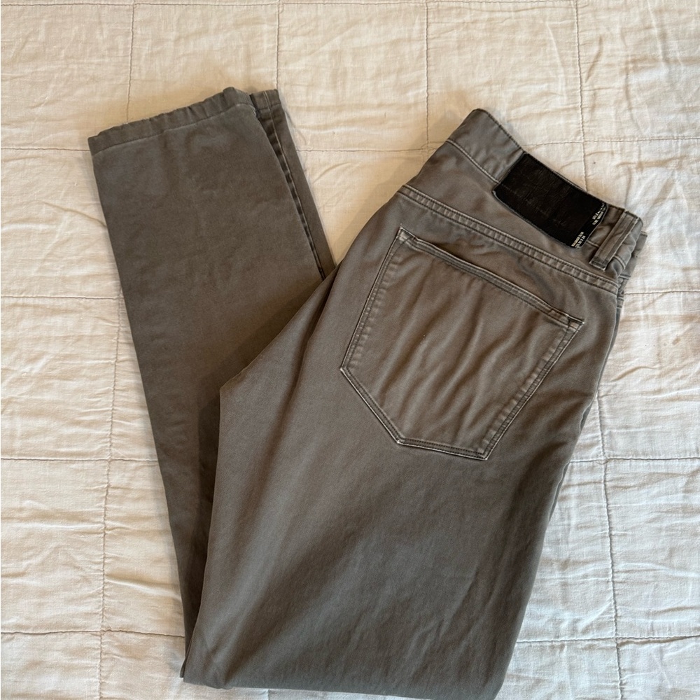 Buck Mason Men's Gray Maverick Slim